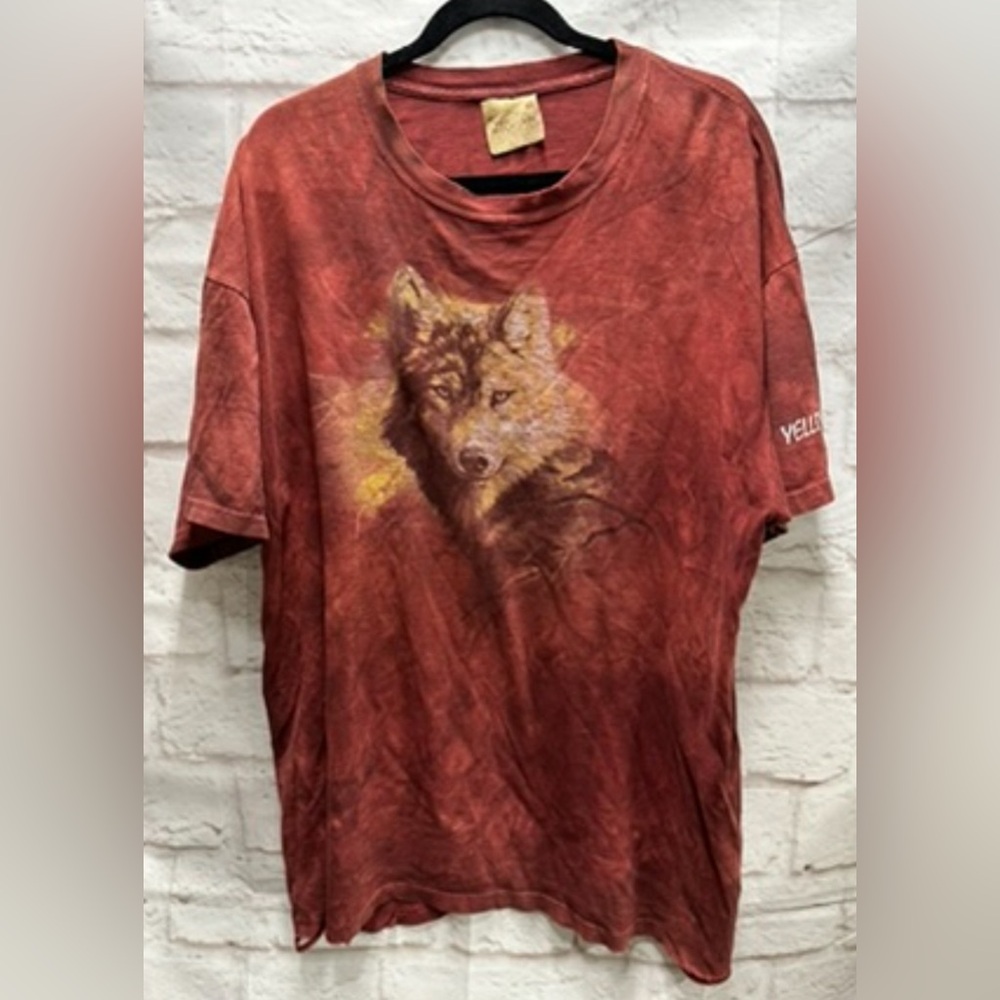 Leather tag The Mountain‎ wolf tshirt Men's XL